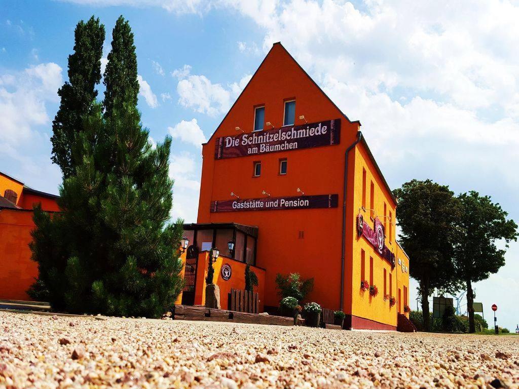 Landgasthof am Bäumchen Weißenfels Exterior foto